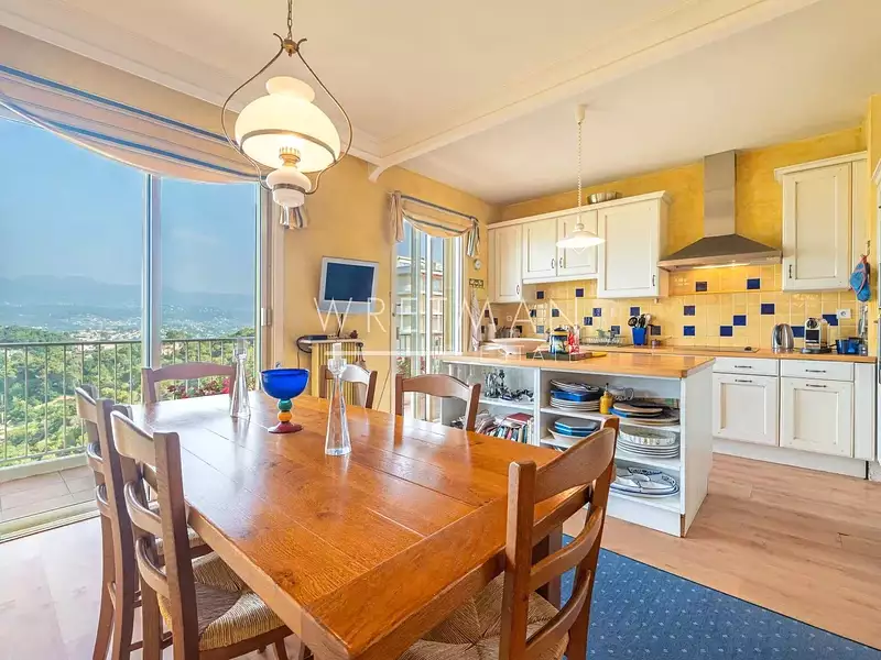 Appartement, 179 m²