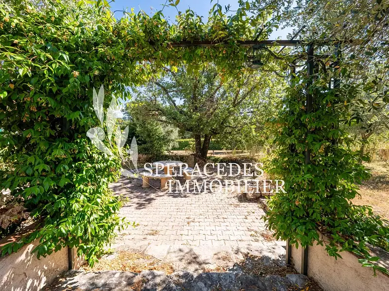Maison, 177 m²