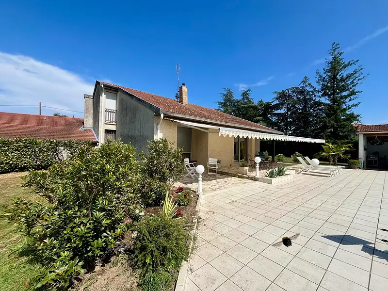 Maison, 167 m²
