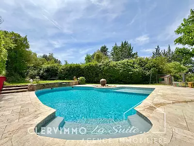 Maison, 180 m²