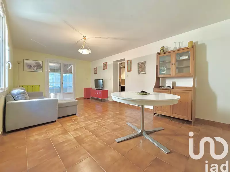 Maison, 240 m²
