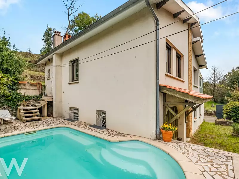 Maison, 174 m²