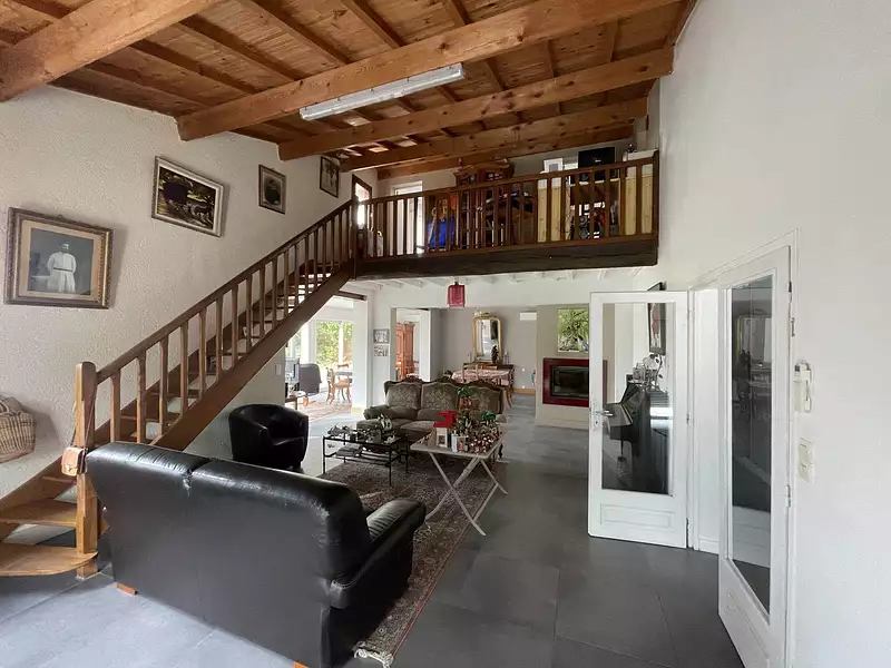 Maison, 242 m²