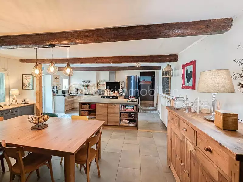Maison, 230 m²