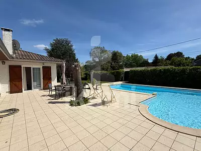 Maison, 151 m²