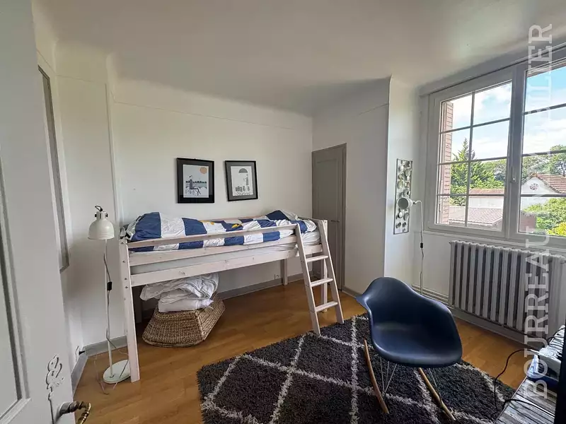 Maison, 251 m²