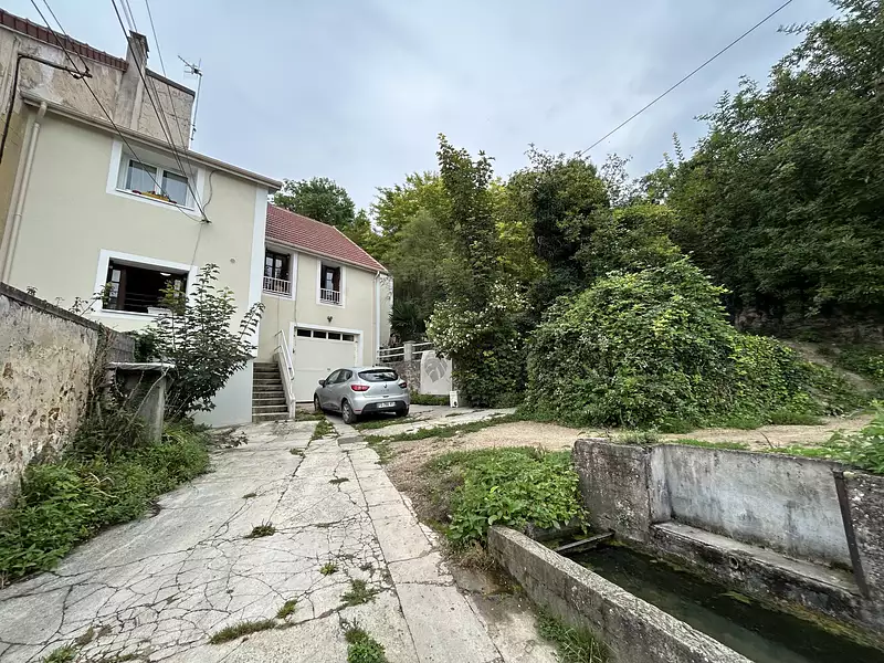 Immeuble, 130,32 m²