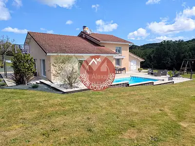 Maison, 176,68 m²