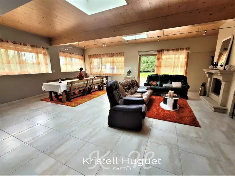 Maison, 194 m²