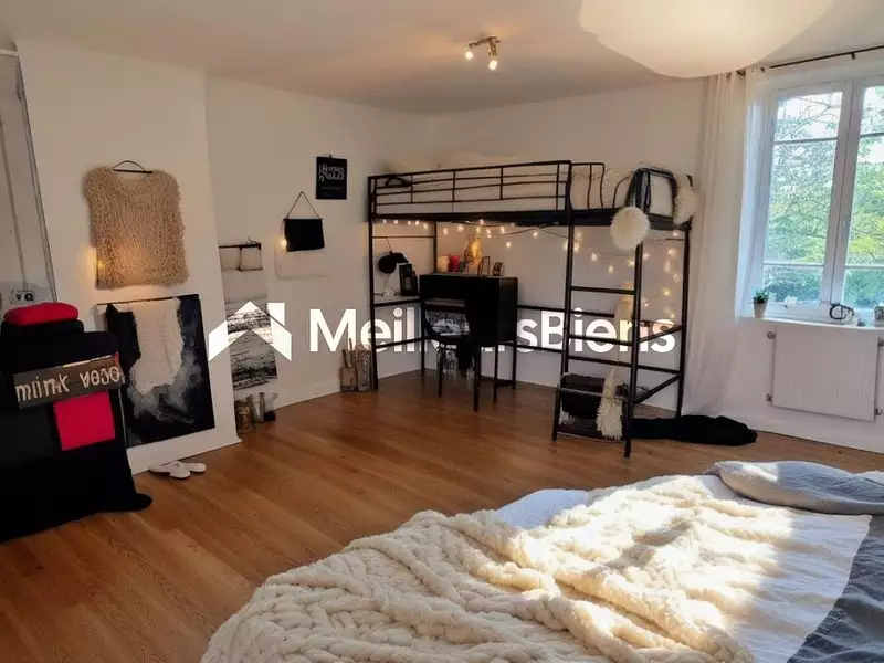 Maison, 275 m²