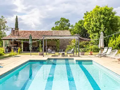 Maison, 250 m²