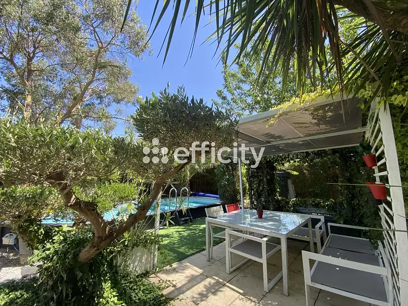 Maison, 160 m²