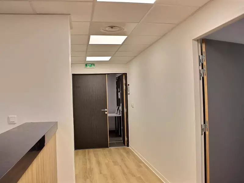 Divers, 30 m²