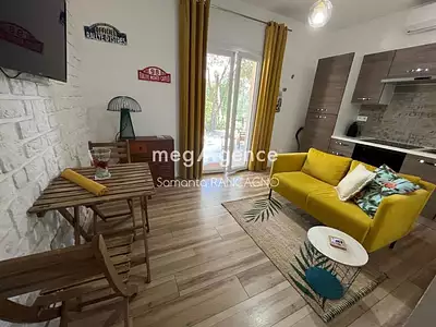 Maison, 198 m²