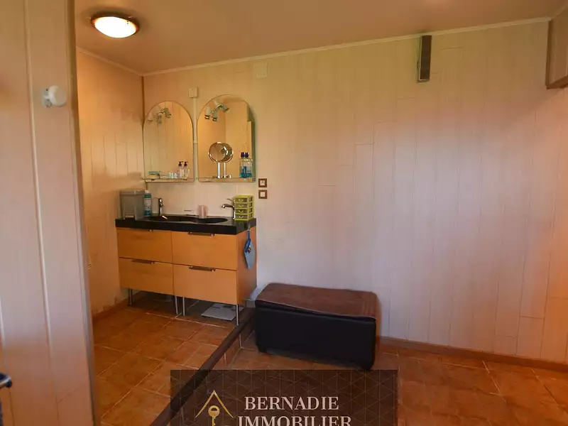 Maison, 170 m²