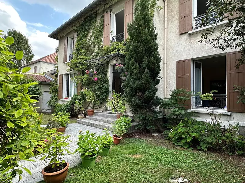Maison, 180 m²