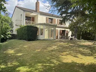 Maison, 242 m²