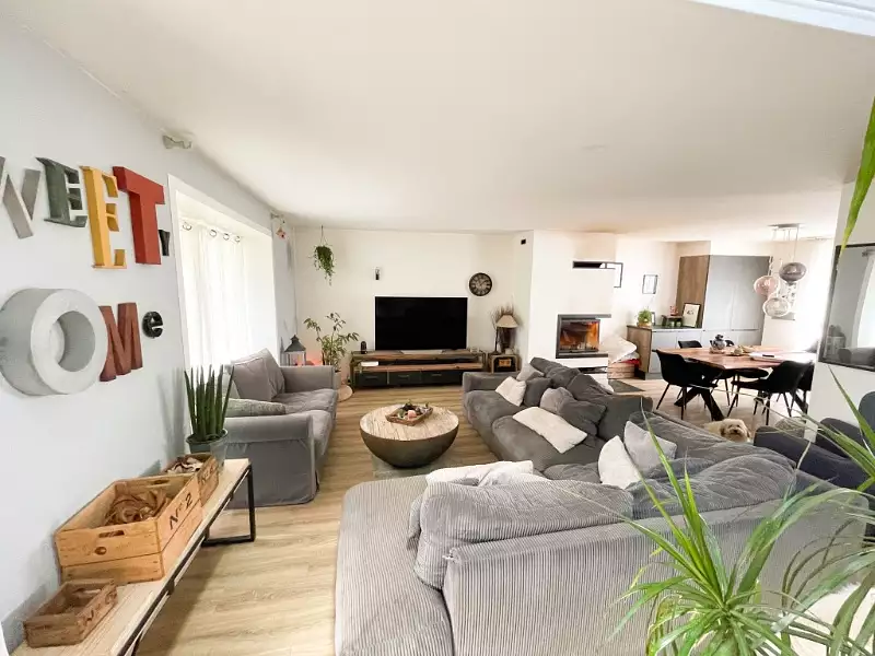 Maison, 191 m²