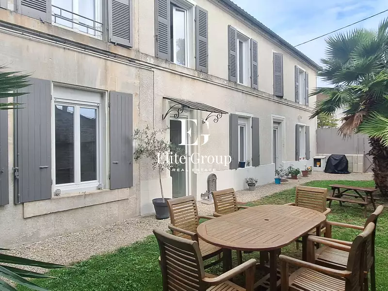 Maison, 166 m²