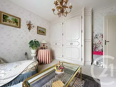 Maison, 215 m²