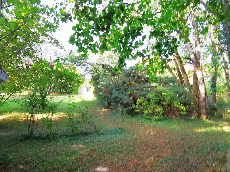 Terrain, 890 m²
