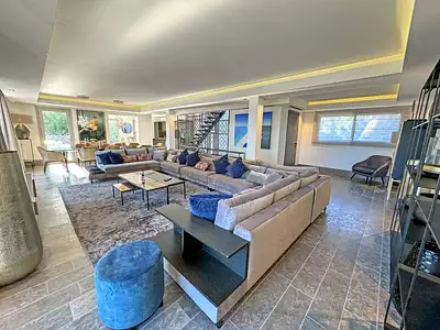 Maison, 220 m²