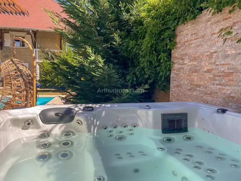 Maison, 280 m²