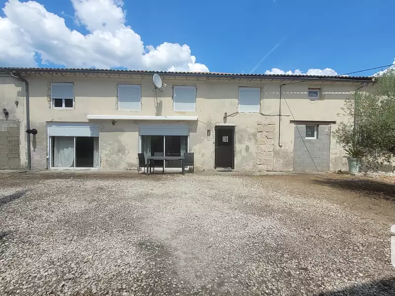 Maison, 220 m²