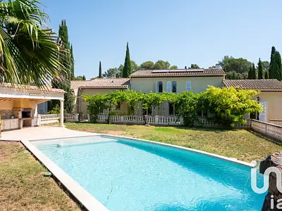 Maison, 268 m²