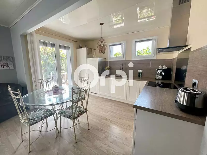 Maison, 123 m²