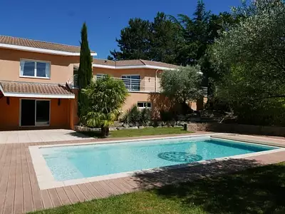 Maison, 330 m²