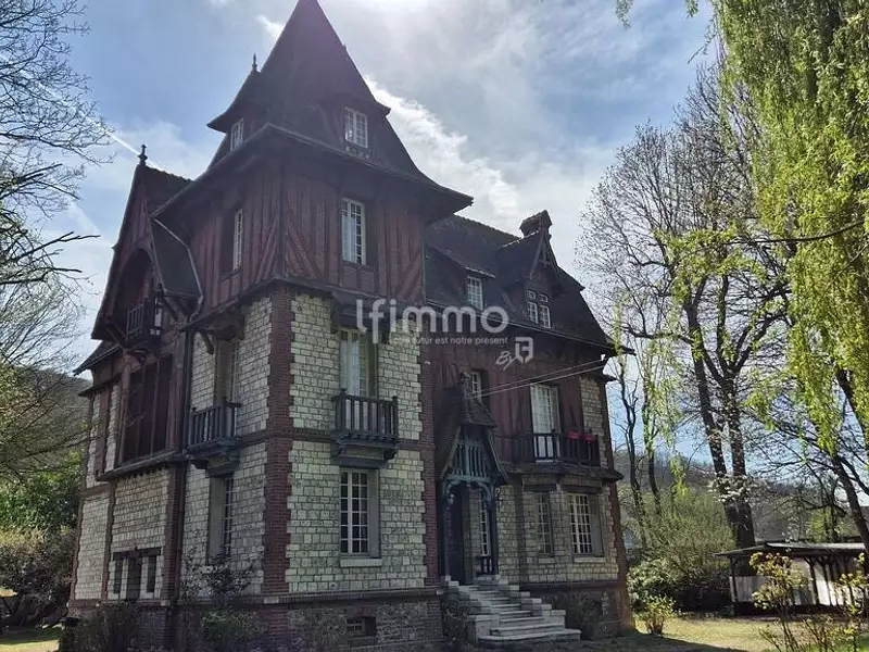 Maison, 370 m²