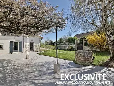 Maison, 256 m²