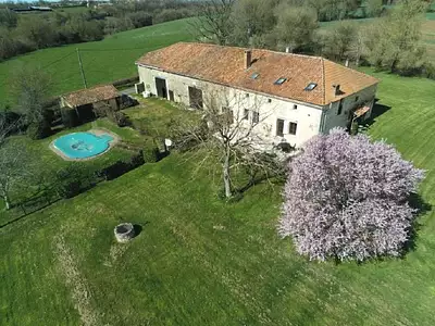 Maison, 280 m²