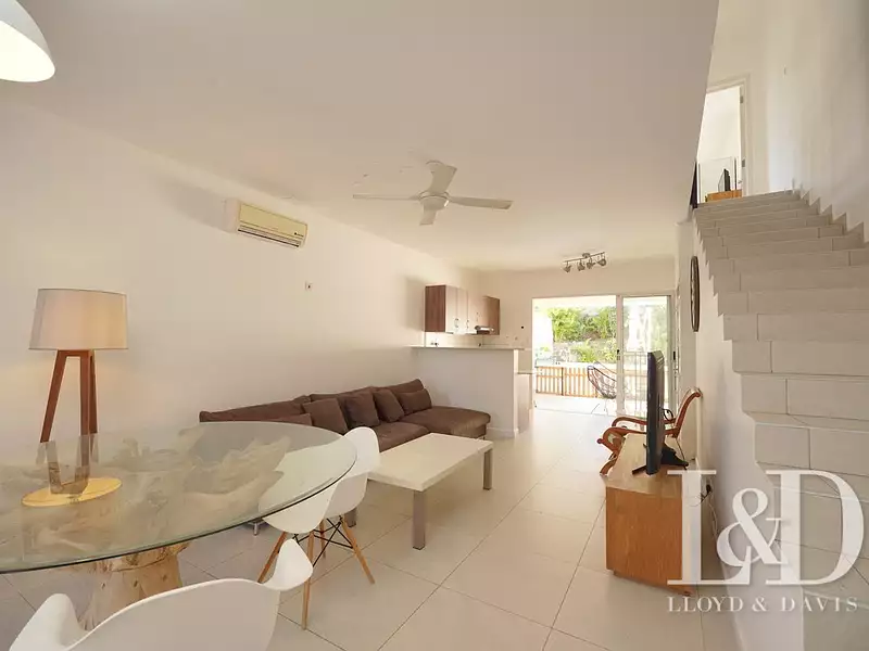 Maison, 242 m²