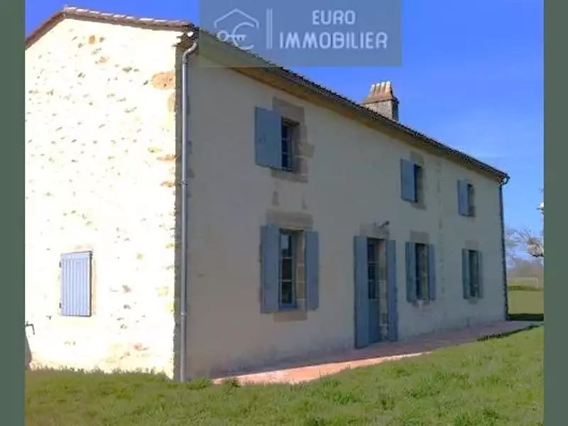 Maison, 252 m²