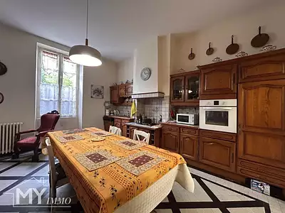 Maison, 280,87 m²