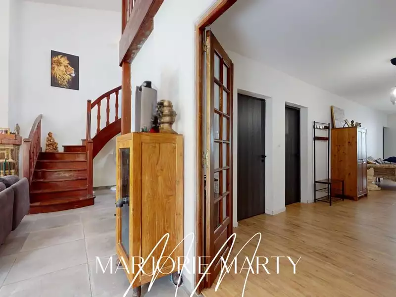 Maison, 269 m²