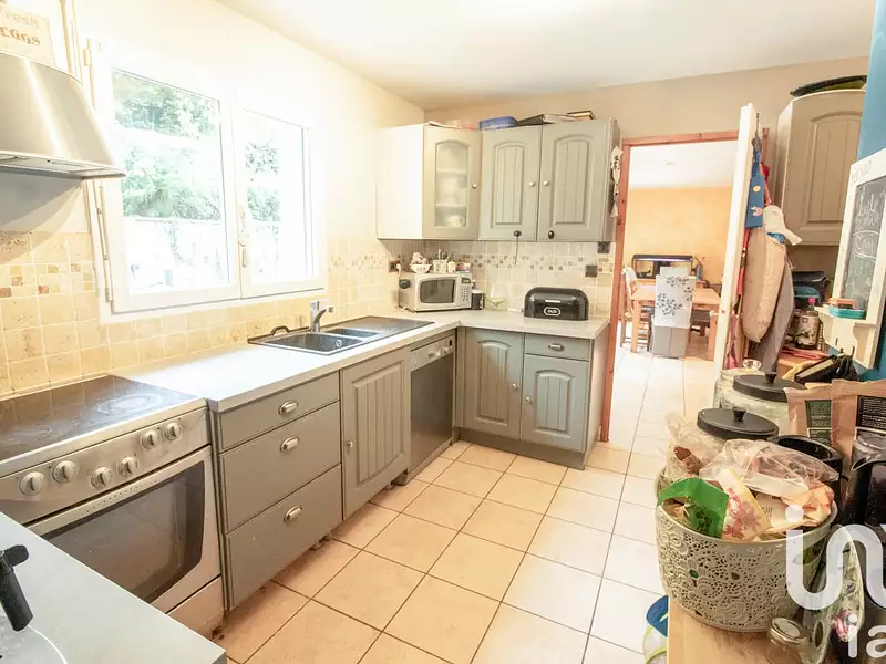 Maison, 166 m²