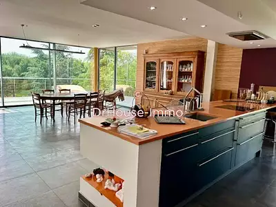 Maison, 209 m²