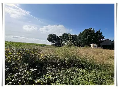 Terrain, 1 081 m²