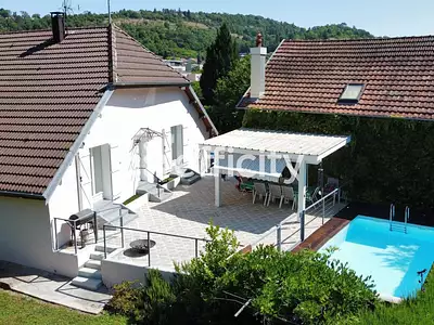 Maison, 210 m²