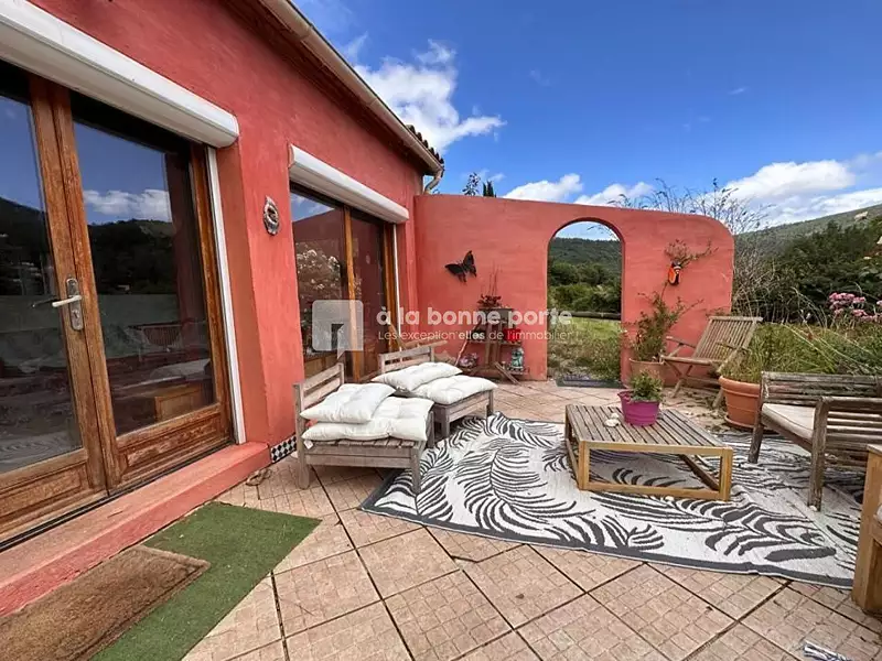 Maison, 278 m²