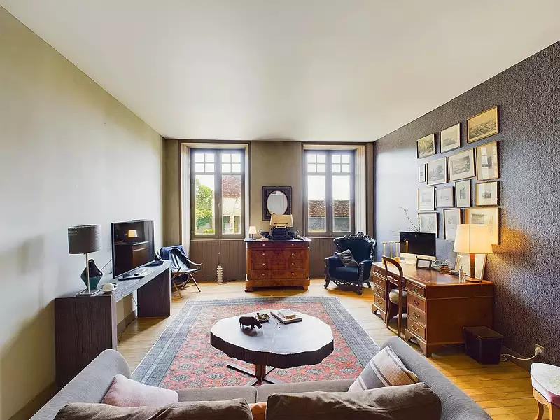 Maison, 756 m²
