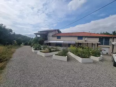 Maison, 375 m²