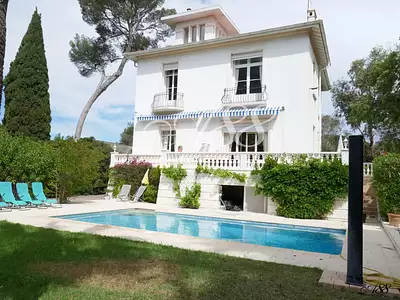 Maison, 360 m²