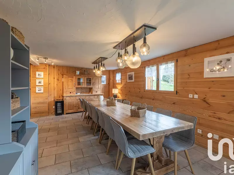 Maison, 288 m²