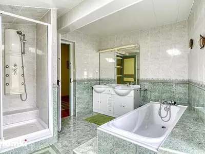 Maison, 165 m²
