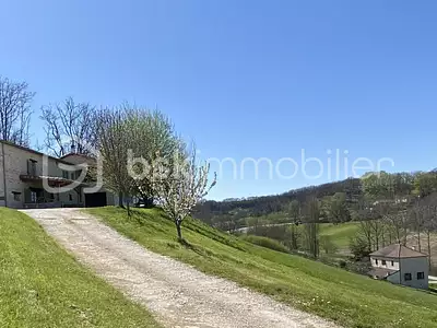 Maison, 240 m²