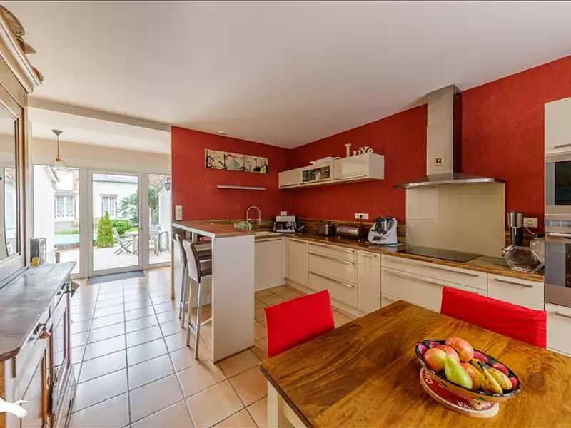 Maison, 227 m²
